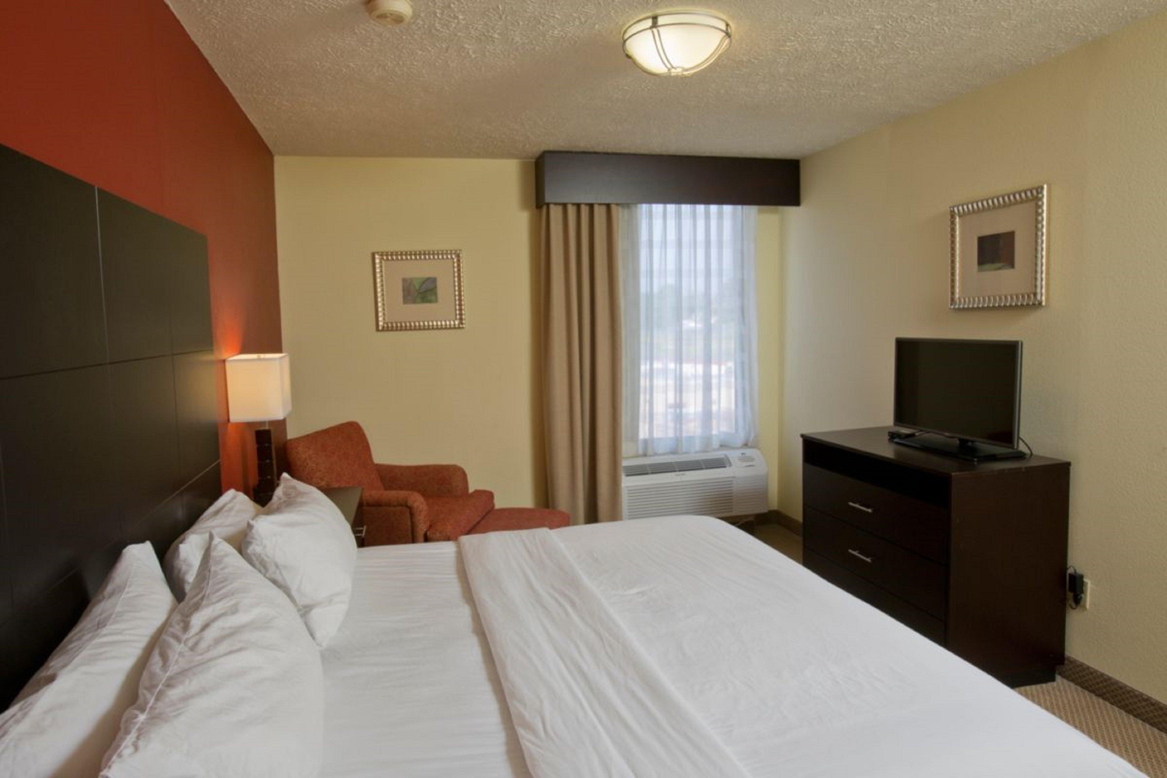 Holiday Inn Express Hotel & Suites Lucedale By Ihg Exterior photo